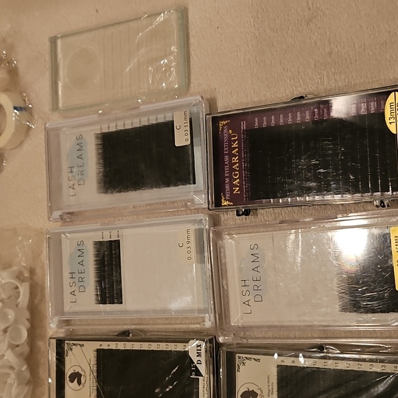 Lash Set - Picture 5 of 10